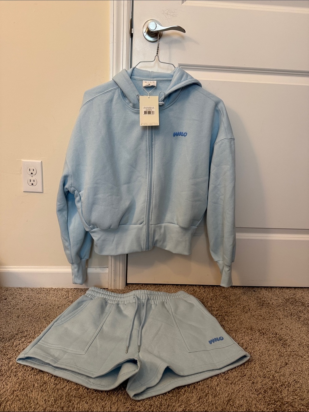 Wilo Wellness Club Light Blue Fleece Hoodie & Shorts Set Women's Size Medium
